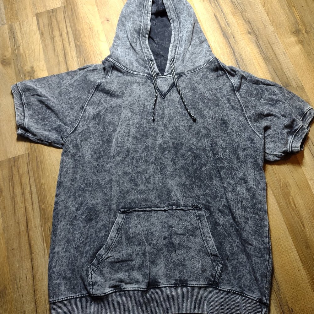 NWOT FWRD Distressed Short Sleeved Hoodie